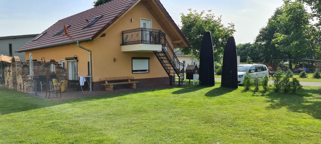 Ferienwohnung Am Muehlstein Lübben Exterior foto