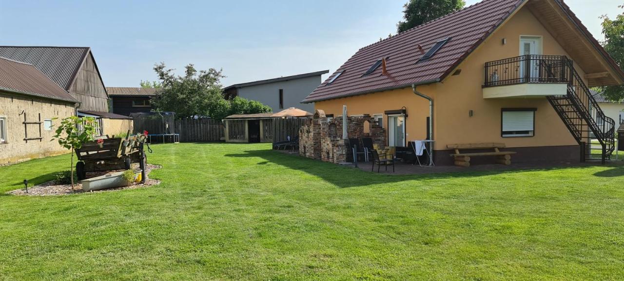 Ferienwohnung Am Muehlstein Lübben Exterior foto